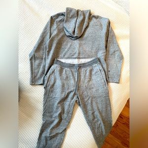 Lululemon jogger set